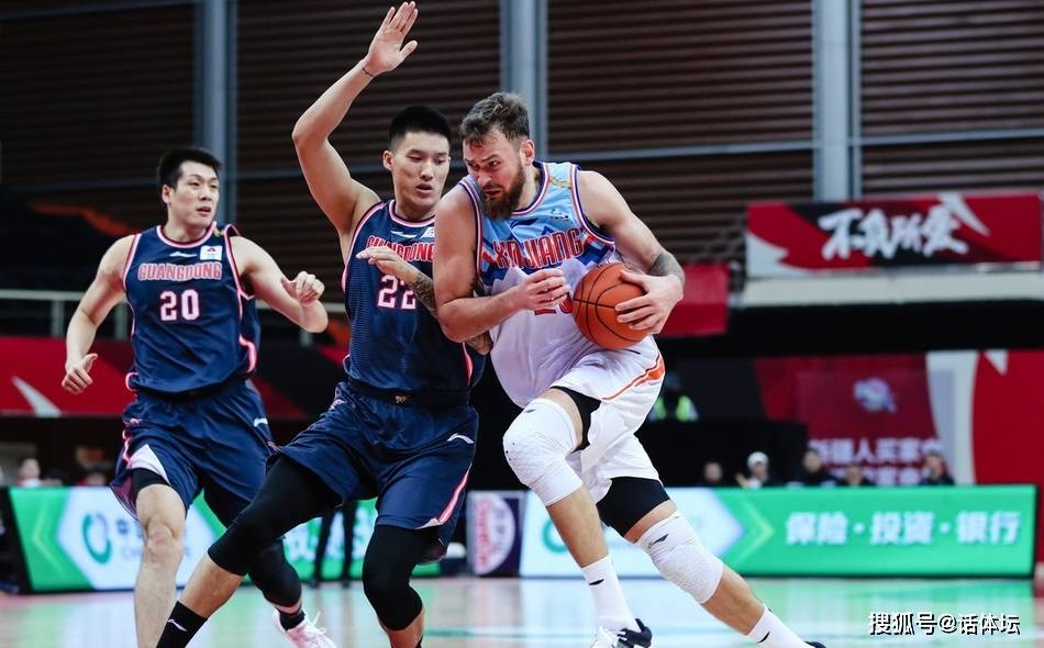 国内联赛实力对比，实力劲旅战绩跻身前列