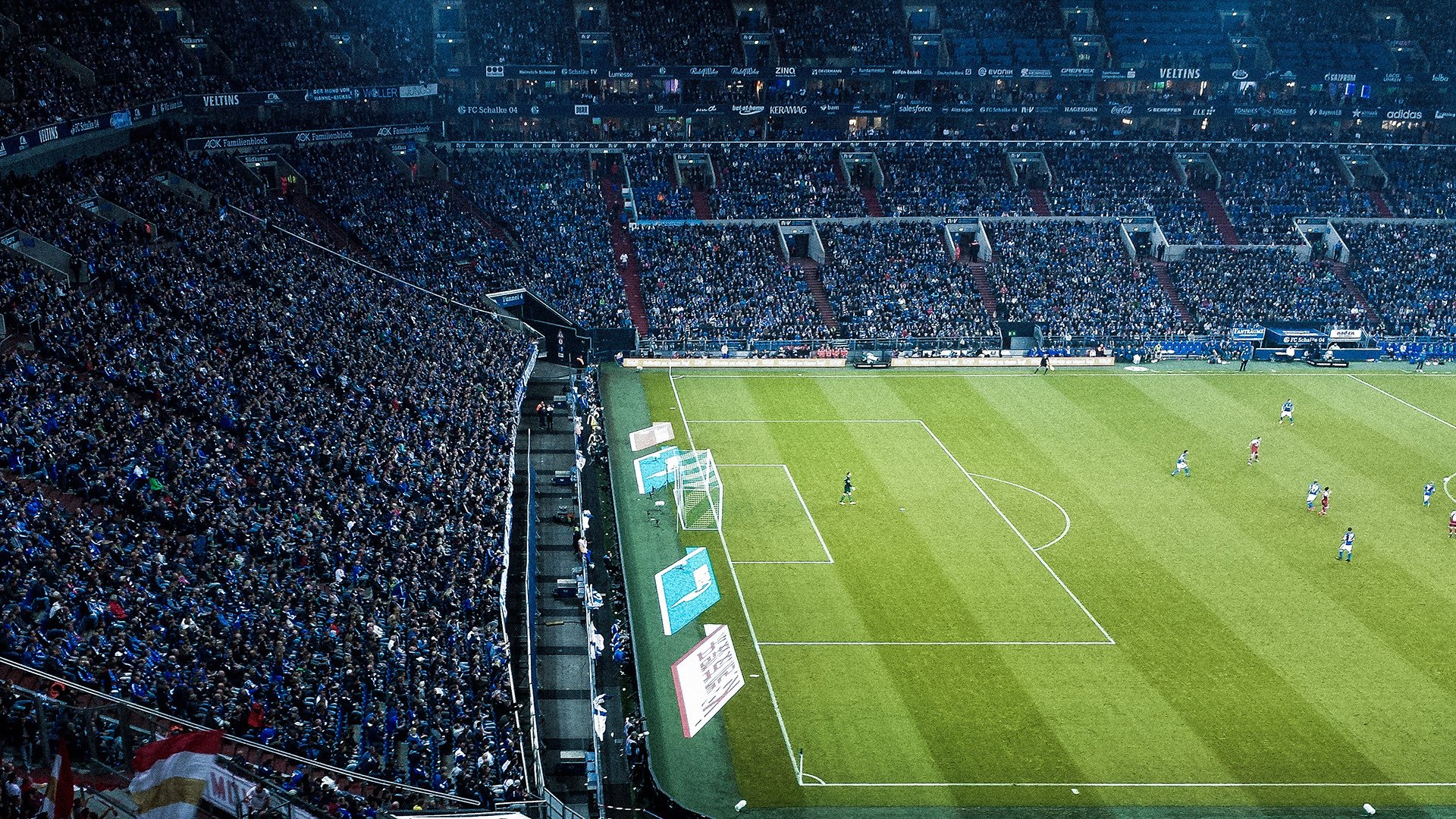 爱游戏体育-银箭破晓，跃马无力，梅赛德斯轻取阿斯顿马丁，诺里斯状态火热搅局争冠格局