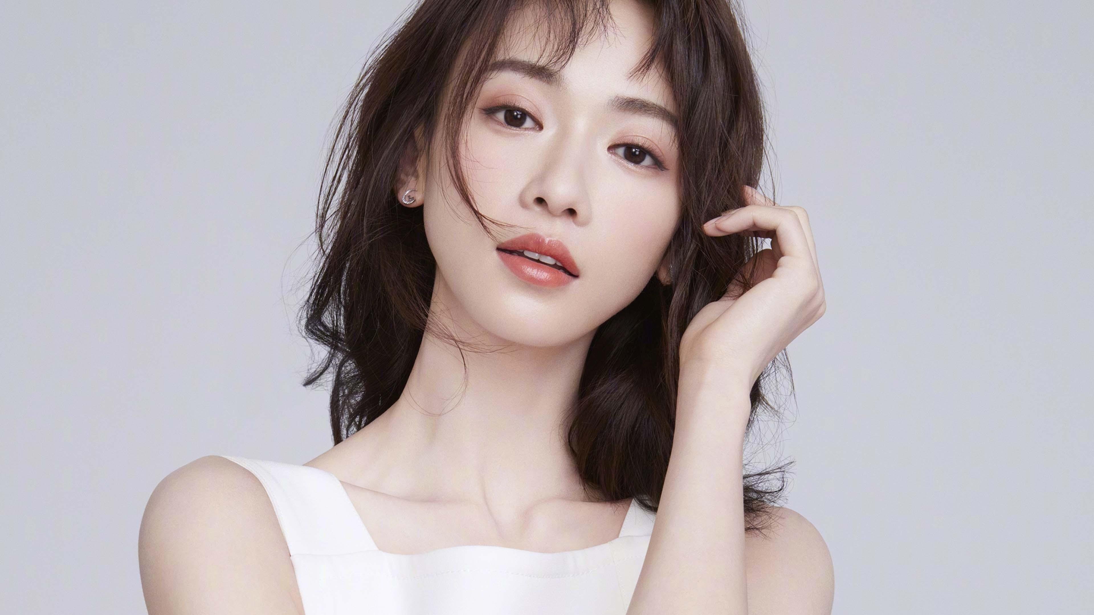 克瓦拉茨赫利亚展现巨星价值,南非速胜奥地利印证战术革命