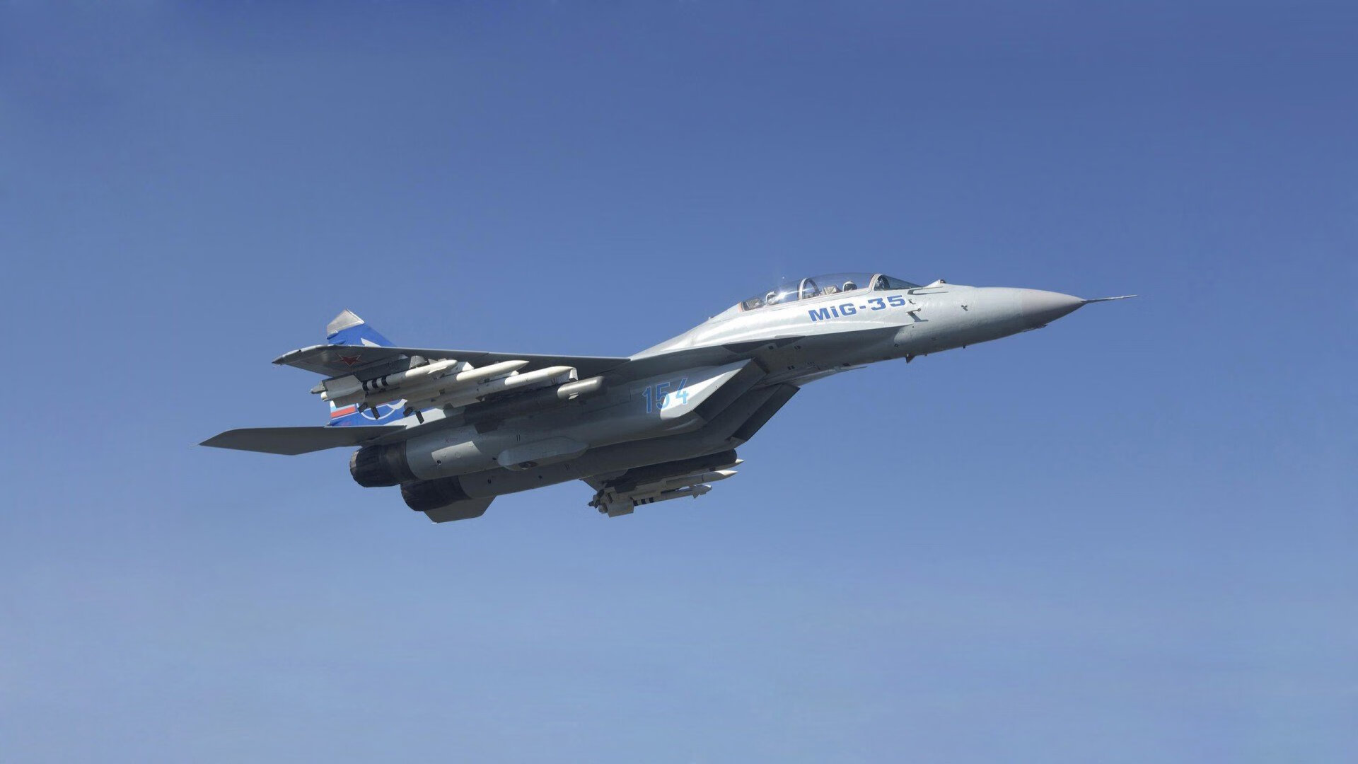 巨星破局，当卢卡库的烈焰灼穿里昂铁幕