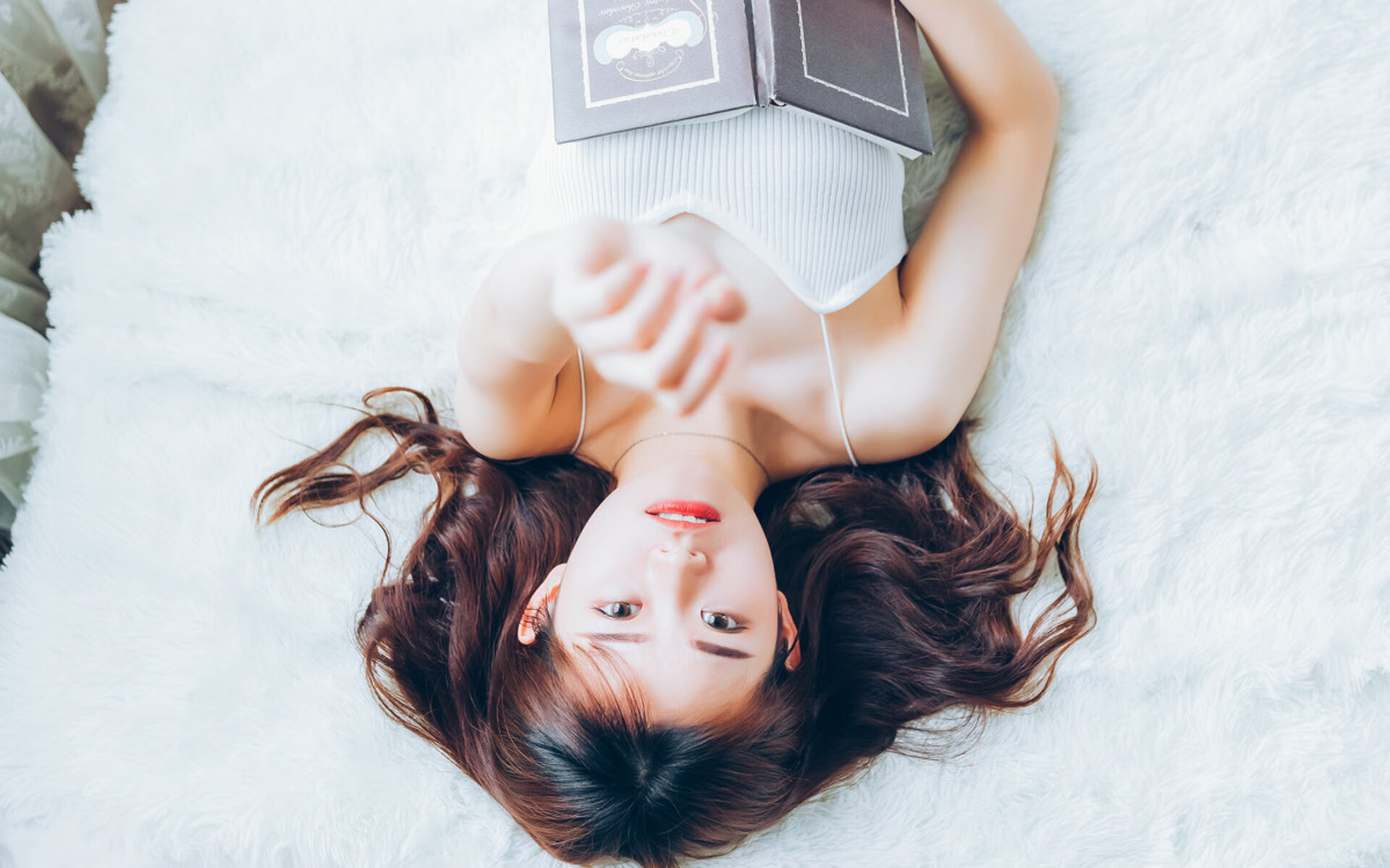 爱游戏tv-双面巴尔韦德，当足球的精密齿轮咬合篮球的灼热灵魂